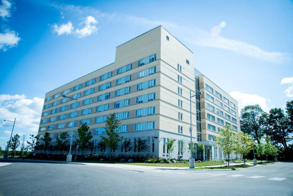 Lakehead University Residence And Conference Centre Orillia Eksteriør billede